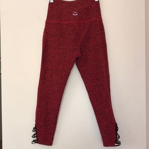 Beyond Yoga High Waist Spacedye Capri Red M